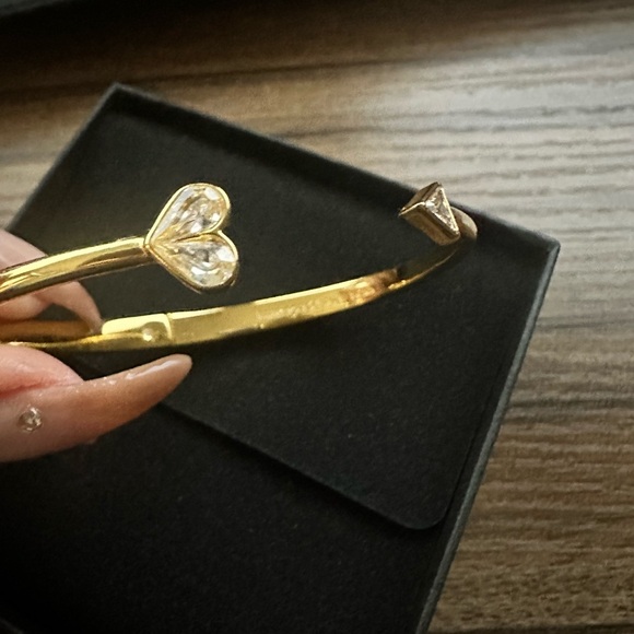 Kate spade rock solid stone heart hinge cuff bracelet - Picture 3 of 7